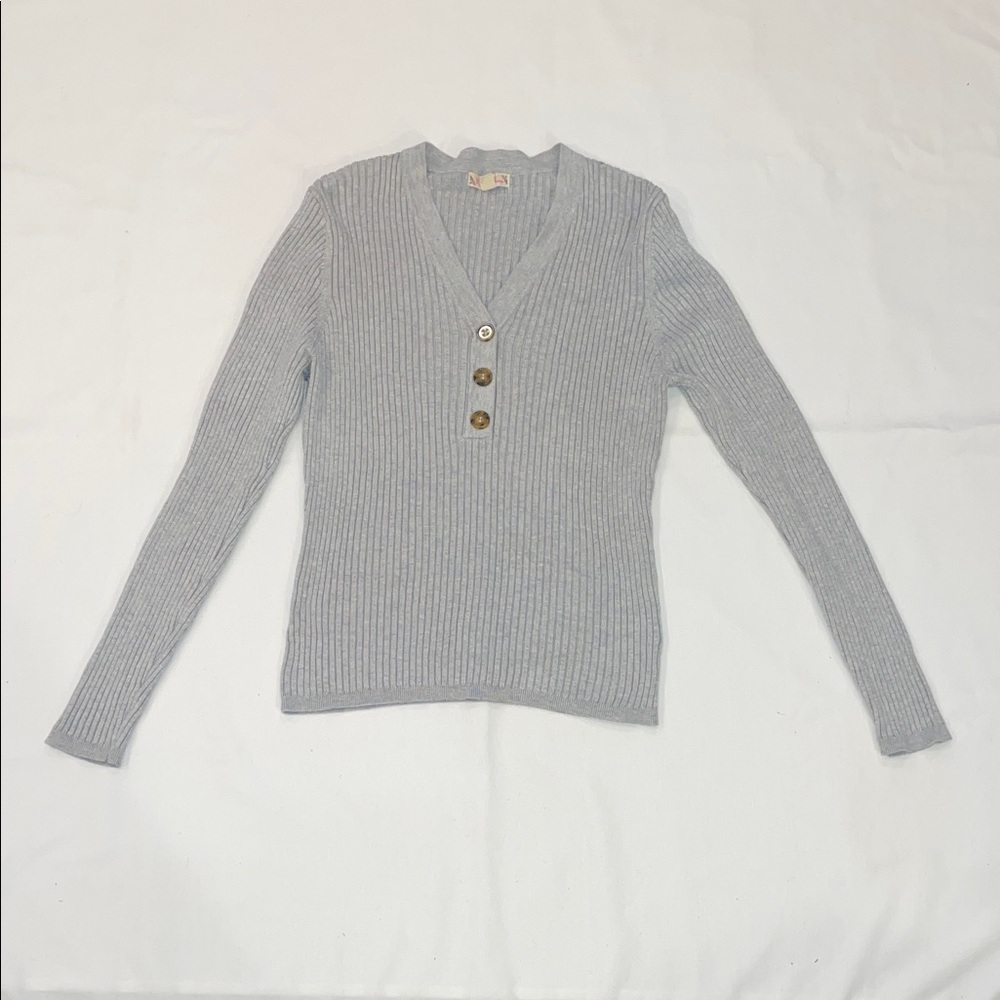 It's Our Time Light Gray V-Neck Sweater Size XL